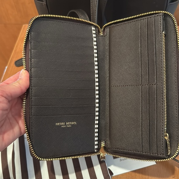 HENRI BENDEL West 57th Studded Backpack & Wallet Set EUC - Picture 9 of 15